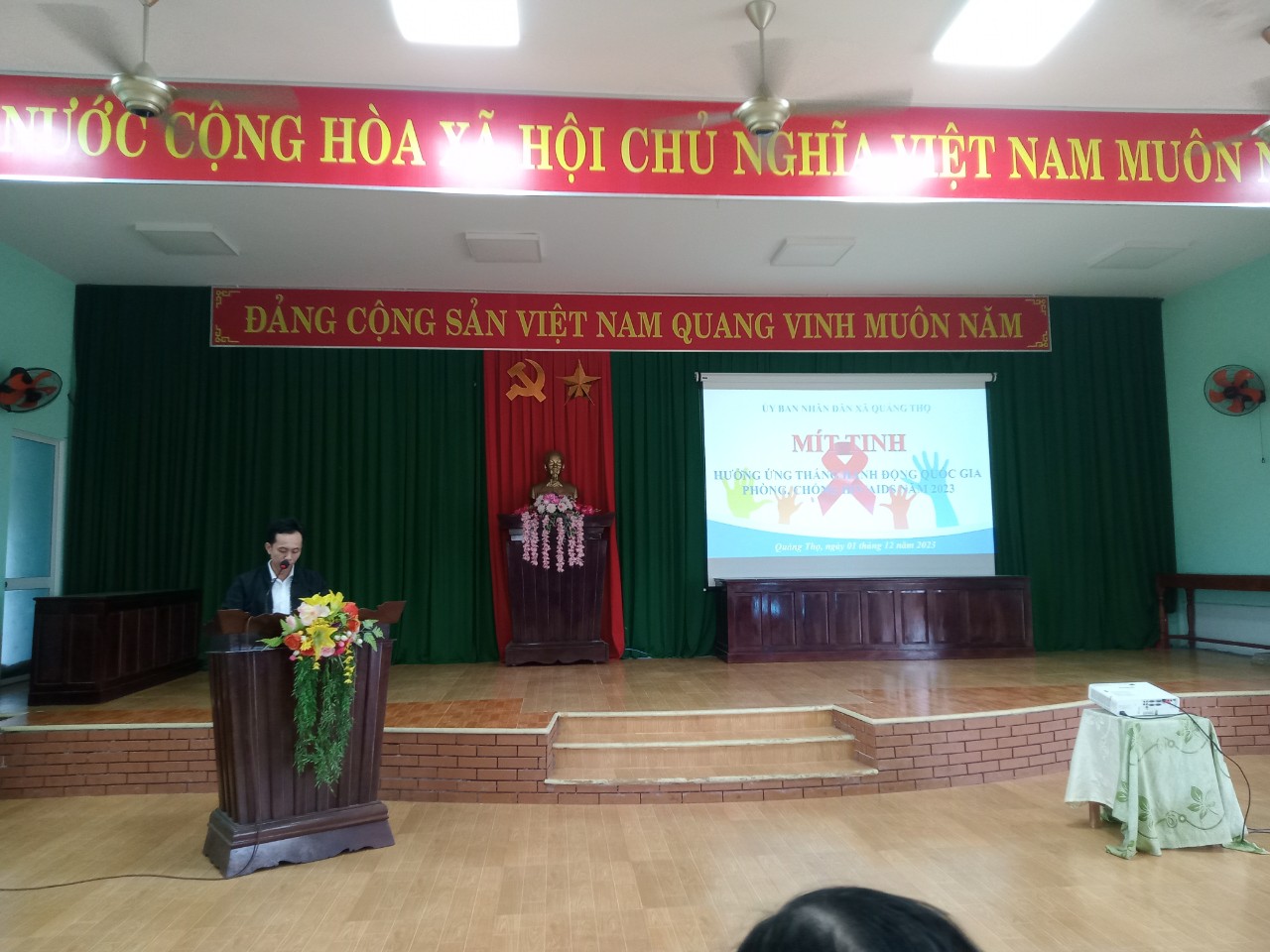 Lễ mít tinh, diễu hành hưởng ứng Tháng hành động Quốc gia phòng, chống HIV/AIDS